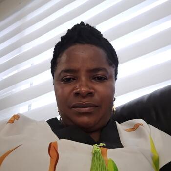 Babysitter in Calgary: Rose