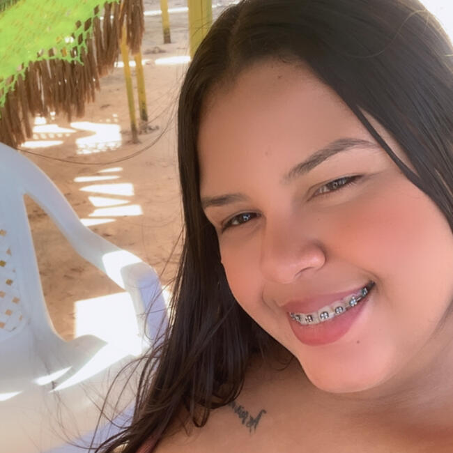Babysitter in São Luís: Analia