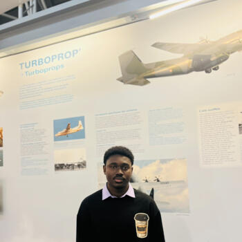 Babysitter in Vélizy-Villacoublay: Ikram