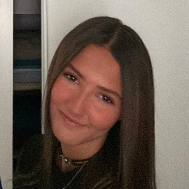 Babysitter in Marseille: Maelle