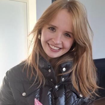 Babysitter in Issy-les-Moulineaux: Faustine
