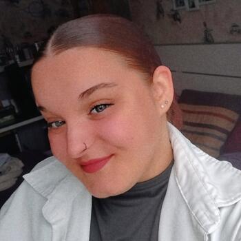 Babysitter in Tullins: Shannon