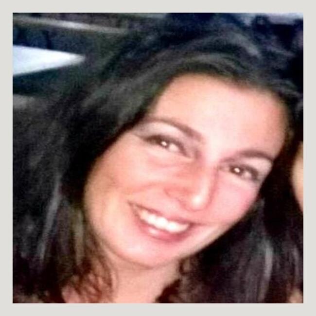 Babysitter in Koropí: Arlene