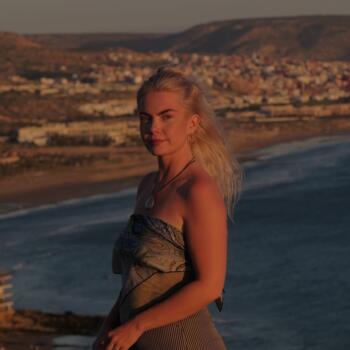 Babysitter in Lisbon: Hildur