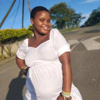 Babysitter Ballito: Azanothe