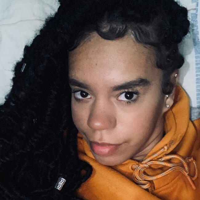 Babysitter in Magé: Milena