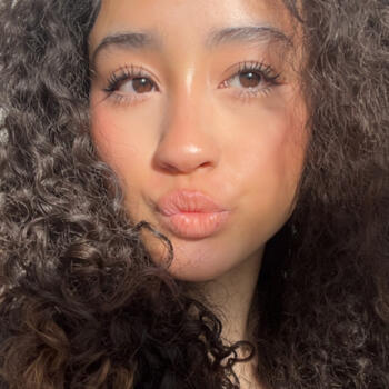 Babysitter in Surbiton: Mia