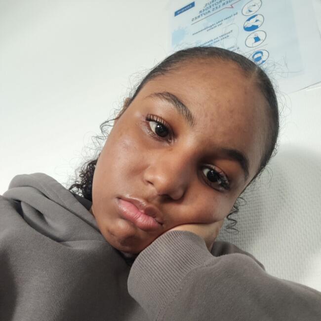 Babysitter in Fontenay-aux-Roses: Linsay