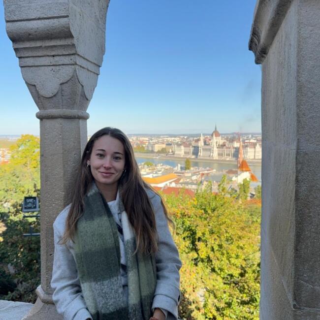 Babysitter in Sabadell: Sara