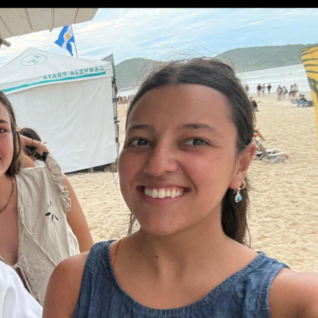 Babysitter in Montevideo: Delfina