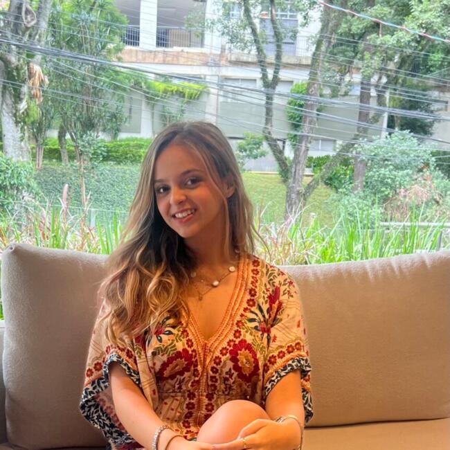 Babá em Porto Alegre: Rafaella