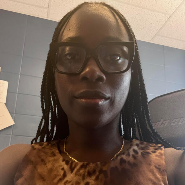 Baby-sitter in Terrebonne: Sarah