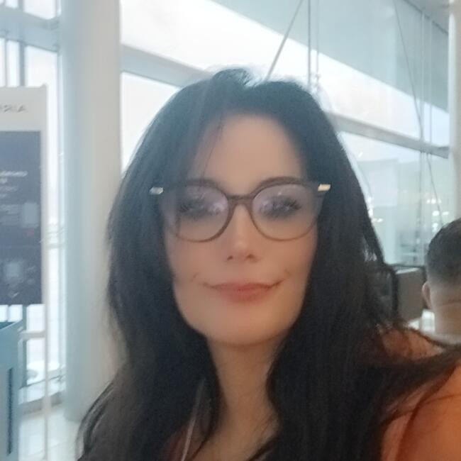 Babysitter in Cesson: Hayat