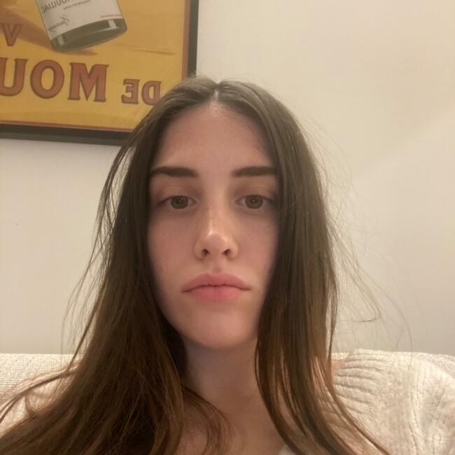 Babysitter in Pallini: Γκλόρια