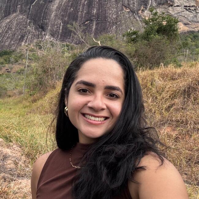Babá em Eunápolis: Beatriz
