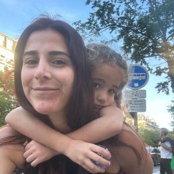 Babysitter Gold Coast: Guillermina