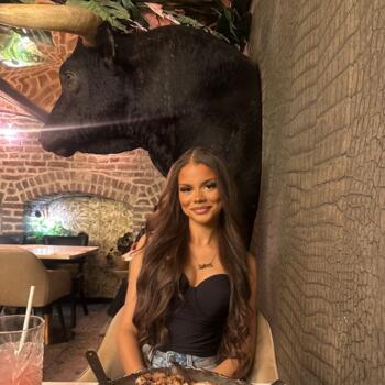 בייביסיטר ב- וילנב-ד'אסק: Keltoum