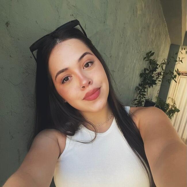 Babysitter in Botucatu: Gabriela