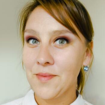 Niñera Limache: Ms Melanie Aravena