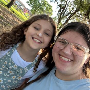 Babysitter in Pasadena: Lana