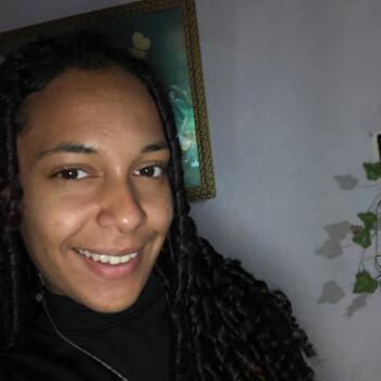 Babysitter in Barbacena: Mariely