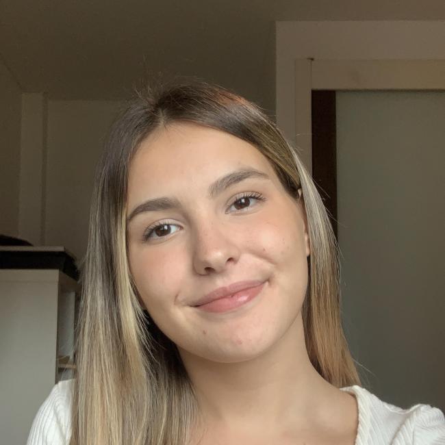 Babysitter in Almada: Leonor