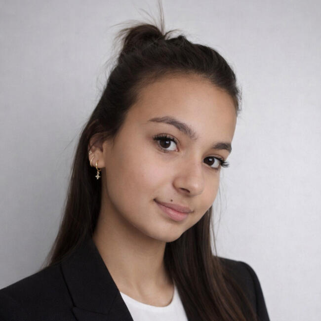 Babysitter in Saint-Jean-de-Marsacq: Lilou