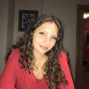 Babysitter in Saint-Herblain: Lucie
