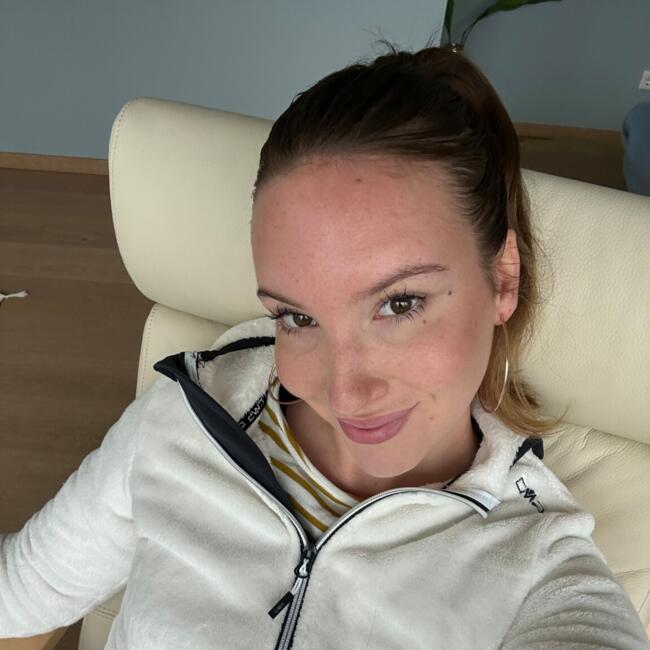 Babysitter in Berlin: Miriam