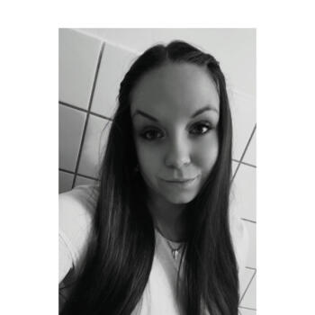 Bébiszitter Ercsi területén: Virág