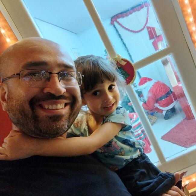 Babysitting job in Santana do Paraíso: Lucas