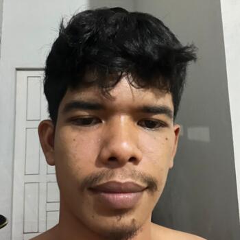 Babysitting job in Karanganunggi: Fadel
