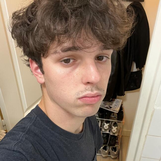 Babysitter in Poitiers: Titouan