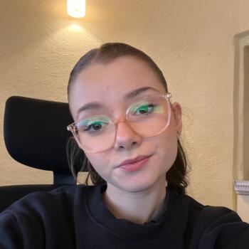 Babysitter in Serbannes: Pauline