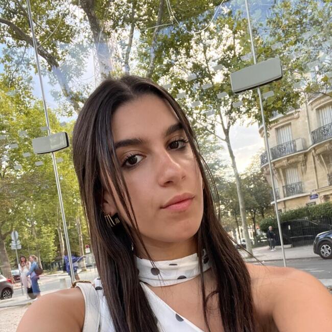 בייביסיטר ב- תל אביב-יפו: Victoria