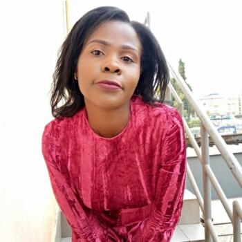 Babysitter Rungiri: Eunice