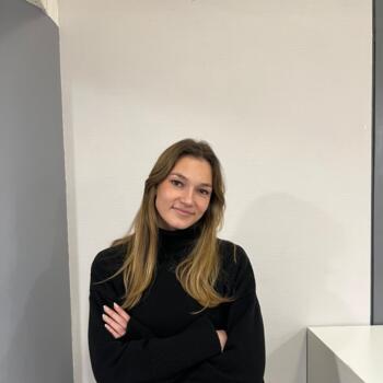Babysitter Courcelles-sur-Viosne: Valentine