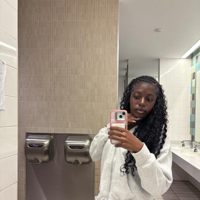 Baby-sitter in Scarborough Junction: Grace