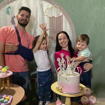 Emprego de babá em São José dos Campos: emprego de babá Ewerton