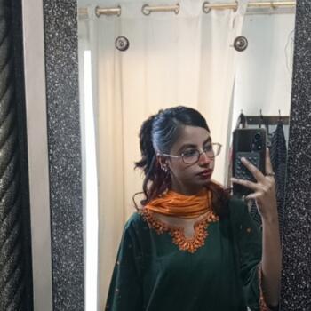 Babysitter Karachi: Jaweria