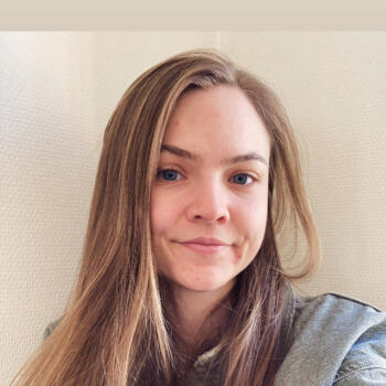 Babysitter in Oslo: Ella