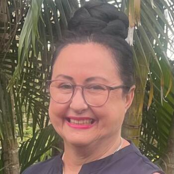 Babysitter em Gold Coast: Stephanie