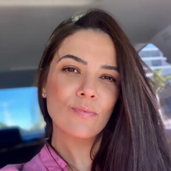 Emprego de babá em Itajaí: Natalia