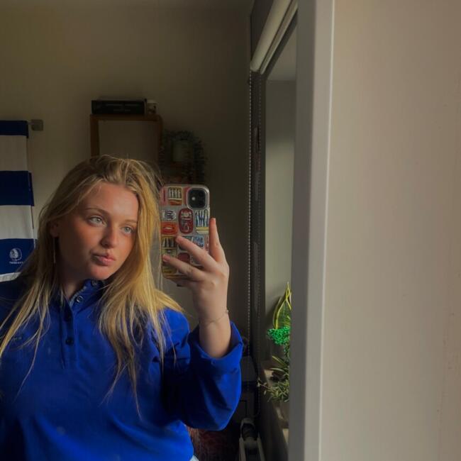 Babysitter in Sint-Niklaas: Chloë