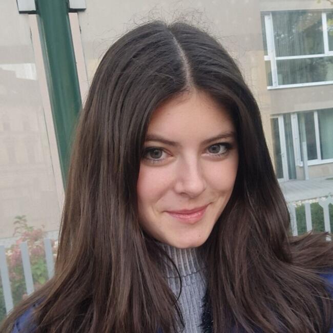 Babysitter in Graz: Elena