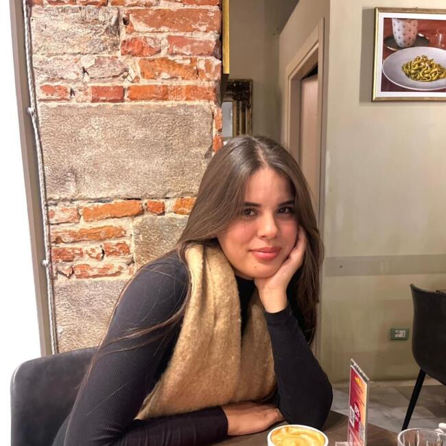 Babysitter in Pisa: Maryem