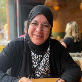 Babysitter Aachen: Mouna