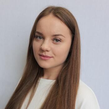 Babysitter in Liteni: Denisa