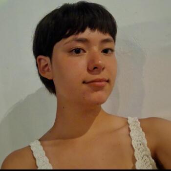 Niñera en San Isidro: Azul Merello