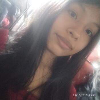 Babysitter in Bique: HADASA